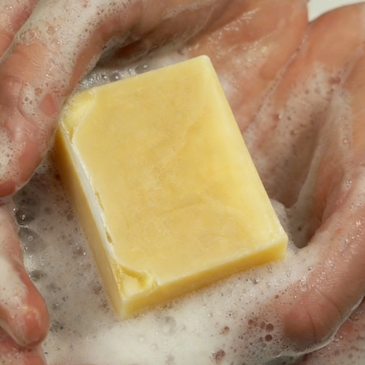 Plant Engry 牛奶蜂蜜手工精油皂 Essential Oil Milk & Honey Soap 100g